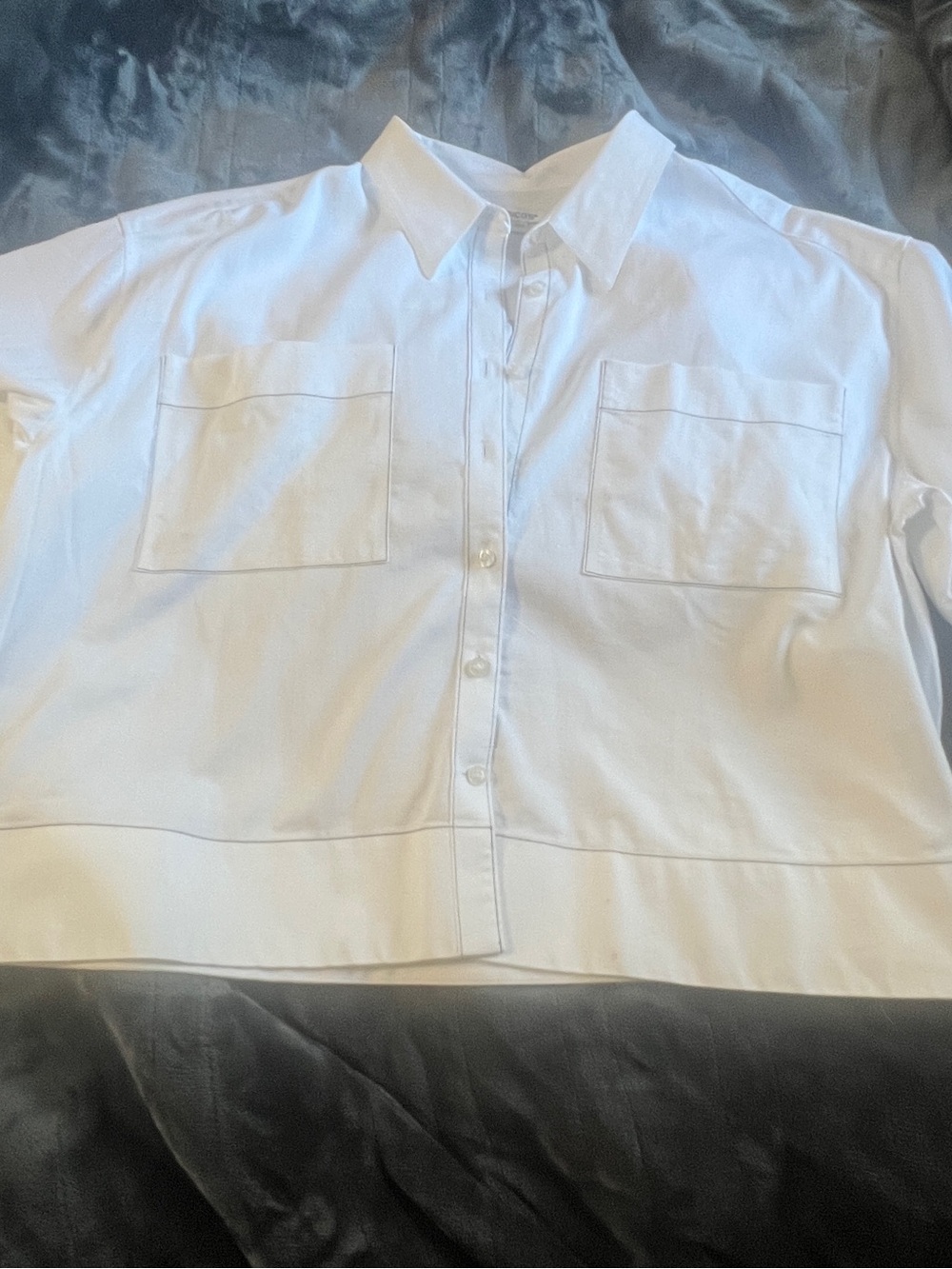 Chicos size 3.5 white short sleeve boxy button down with black stitching